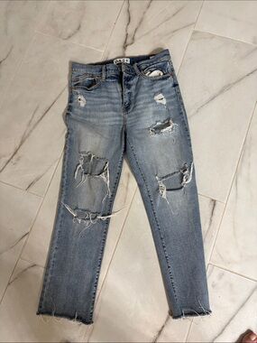 DAZE Women’s Light Blue Distressed Boyfriend Jeans